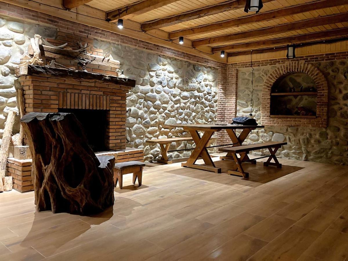 Boutique Hotel Talaveri In Telavi Bagian luar foto