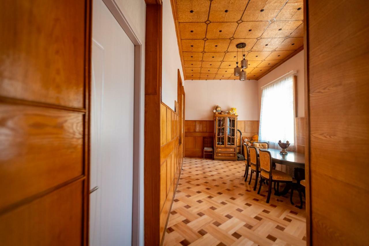 Boutique Hotel Talaveri In Telavi Bagian luar foto
