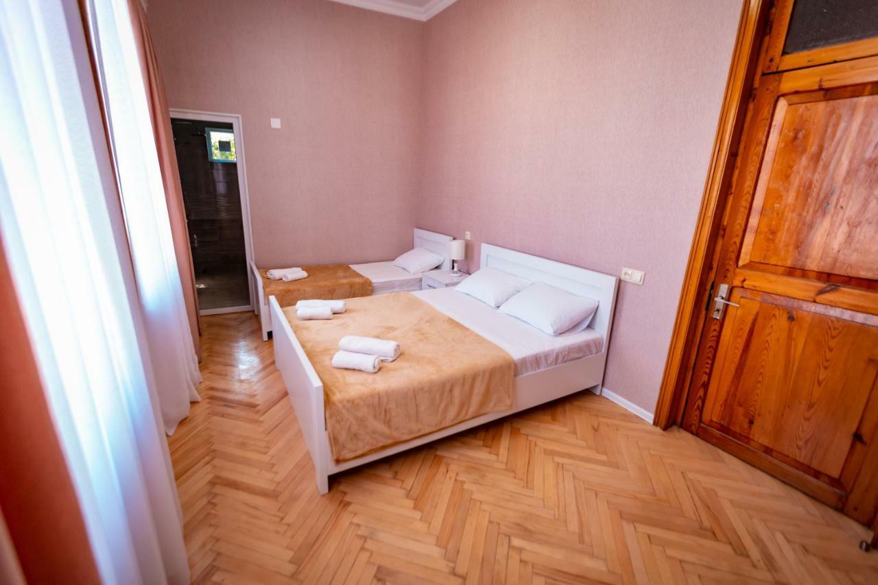 Boutique Hotel Talaveri In Telavi Bagian luar foto