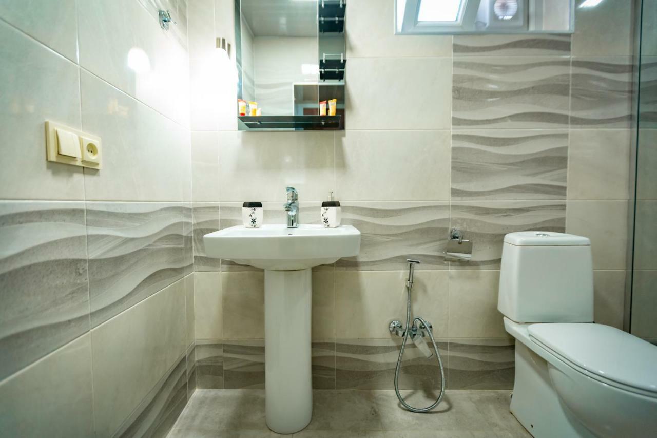 Boutique Hotel Talaveri In Telavi Bagian luar foto